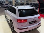 Audi Q7-9
