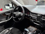 Audi Q7-15