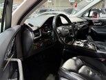 Audi Q7-14