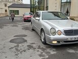 Mercedes E 320-2