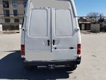Ford Transit-8