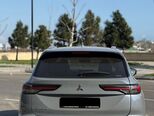 Mitsubishi Outlander-3