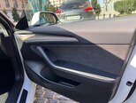Tesla Model 3-11