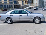 Mercedes E 240-8