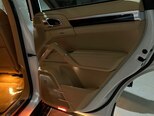 Porsche Cayenne-9