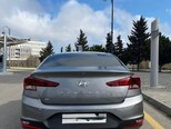 Hyundai Elantra-8
