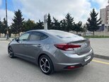 Hyundai Elantra-10