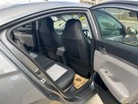Hyundai Elantra-15