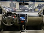 Nissan Tiida-10