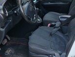 Kia Carens-6