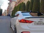 Hyundai Elantra-8