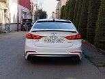 Hyundai Elantra-7