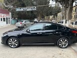 Kia K5-4