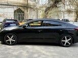 Hyundai Elantra-3