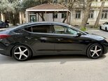 Hyundai Elantra-4