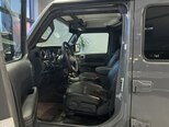 Jeep Wrangler-13