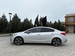 Kia Cerato-5