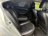 Kia Cerato-10