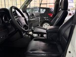 Mitsubishi Pajero-16