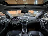 Hyundai Elantra-17