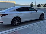 Lexus ES 300h-4