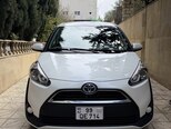 Toyota Sienta-1