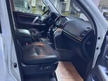 Toyota Land Cruiser-6