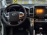 Toyota Land Cruiser-15