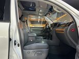 Lexus LX 570-18