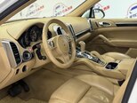 Porsche Cayenne-10