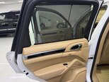 Porsche Cayenne-14