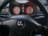 Mitsubishi Outlander-20