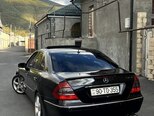 Mercedes E 270-5