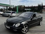 Mercedes E 270-4