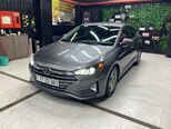 Hyundai Elantra-4