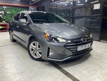 Hyundai Elantra-21