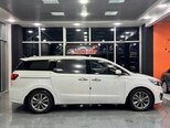 Kia Carnival-4
