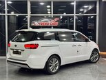 Kia Carnival-6