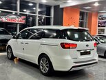 Kia Carnival-8