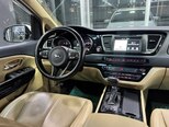 Kia Carnival-21