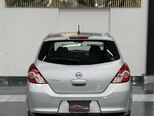 Nissan Tiida-12