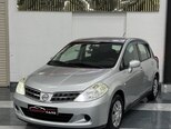 Nissan Tiida-1
