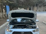 Hyundai Accent-16