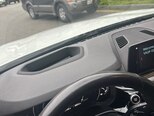 BMW 530e-13