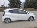 Toyota Aqua-3
