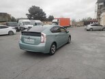 Toyota Prius-4