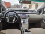 Toyota Prius-10