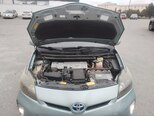 Toyota Prius-12