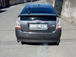 Toyota Prius-8