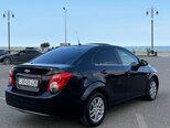 Chevrolet Aveo-8
